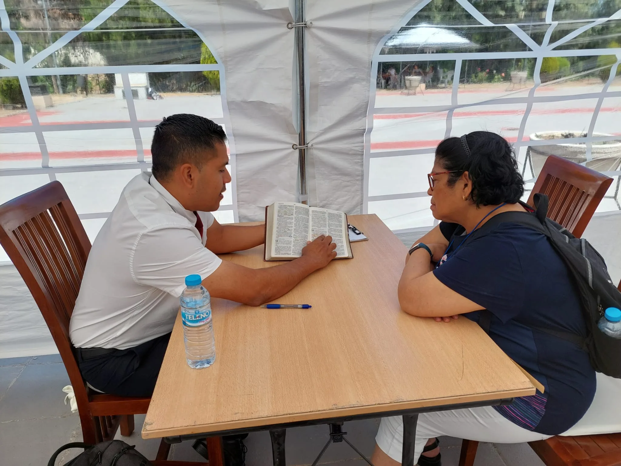 Consultores de la iglesia Consultores de la iglesia